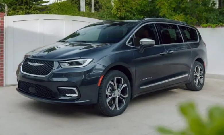 2023 Chrysler Pacifica Pinnacle Review